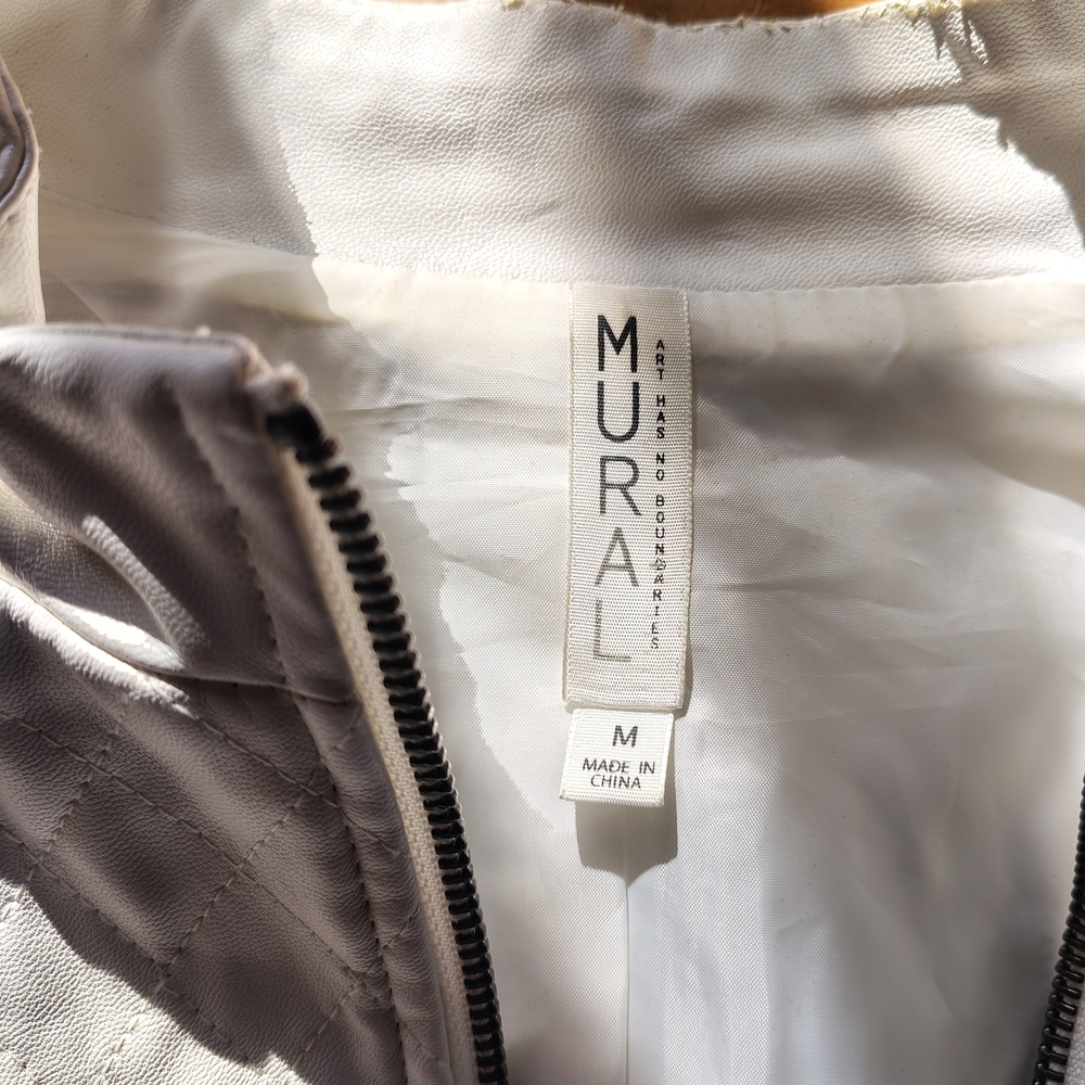 Bomber Jacket - Picture 5 of 8